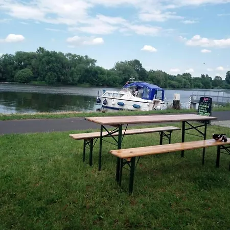 Cesky Bufik - Stanove Taboriste Campsite *